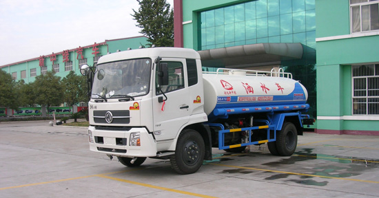 9方天錦灑水車