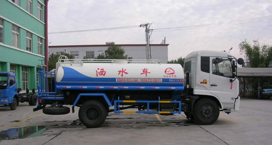 東風(fēng)天錦灑水車10方灑水車免征灑水車