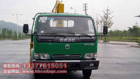 東風多利卡隨車吊.2噸隨車燃油達標隨車吊及圖片