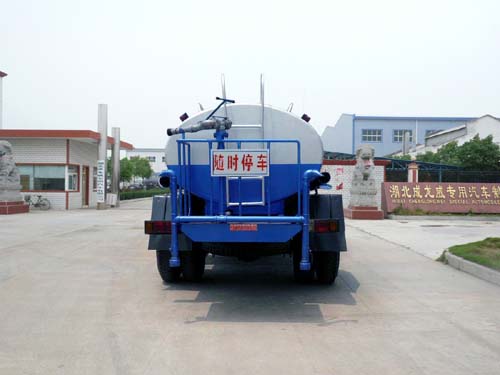 尖頭灑水車
