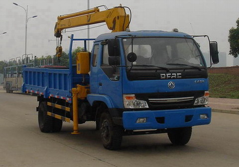 東風(fēng)勁卡隨車(chē)起重運(yùn)輸車(chē)圖片