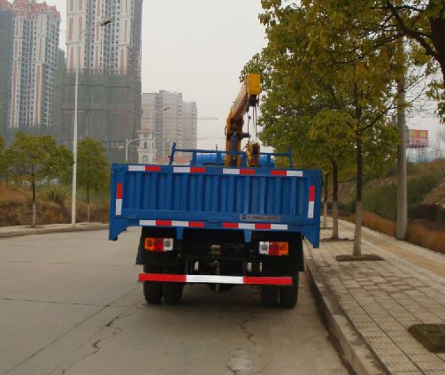 6.3噸隨車(chē)吊圖片