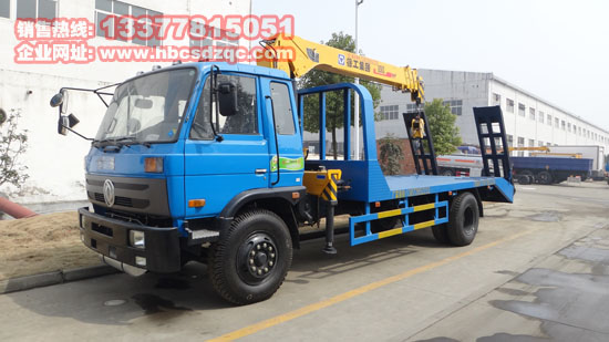 東風(fēng)153隨車吊帶平板運(yùn)輸車圖片