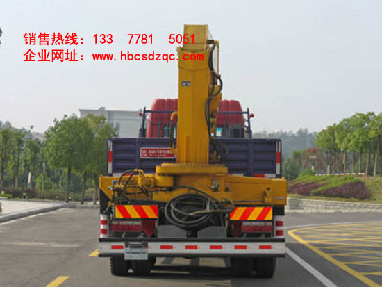 程力威牌后置隨車吊