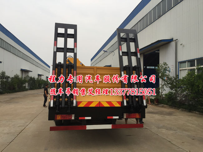 可以拉挖機(jī)隨車(chē)吊圖片
