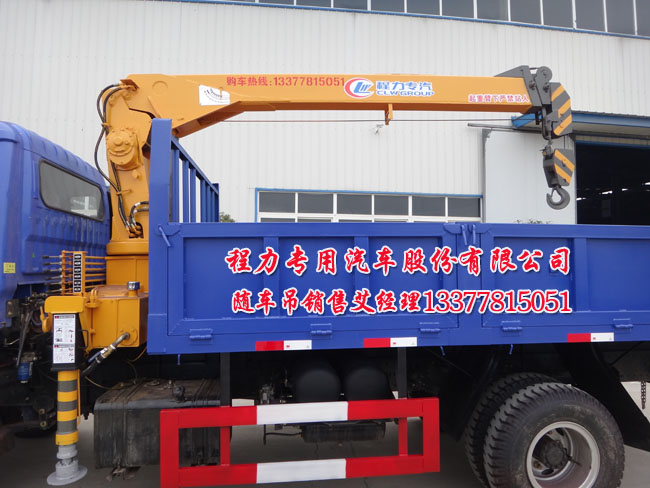 磚廠隨車吊拉磚隨車吊